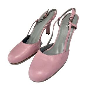 Vintage Bcbg Paris soft pink round toe size:10B